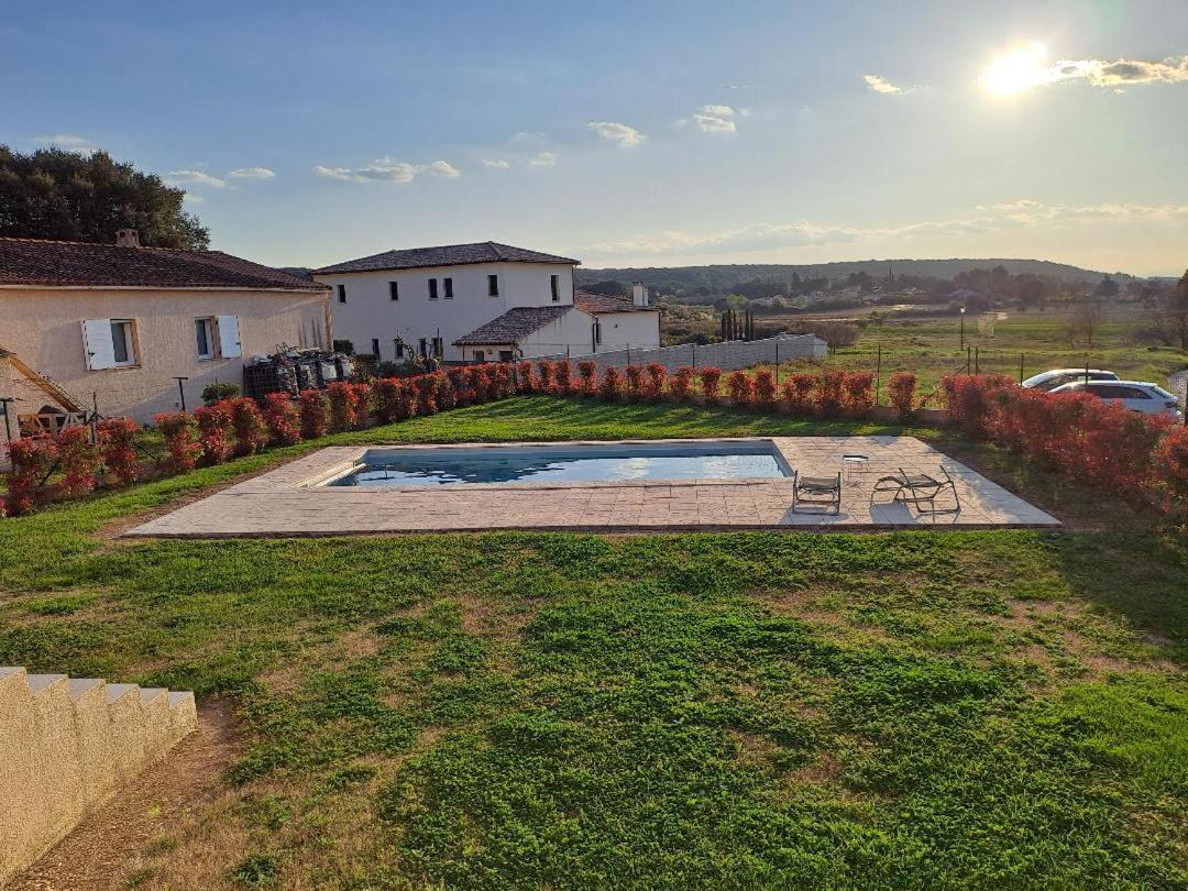 Villa Familiale Avec Piscine, Jardin A 10 Mn D'Uzes Flaux Kültér fotó