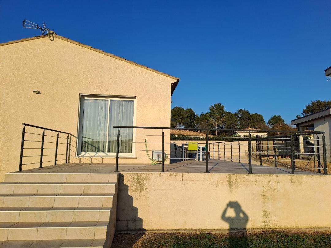 Villa Familiale Avec Piscine, Jardin A 10 Mn D'Uzes Flaux Kültér fotó