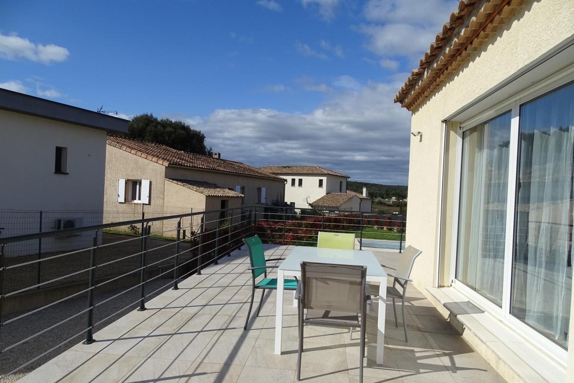 Villa Familiale Avec Piscine, Jardin A 10 Mn D'Uzes Flaux Kültér fotó